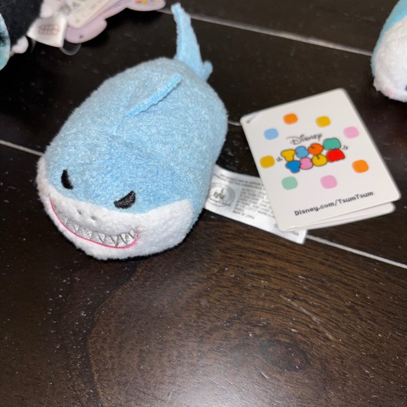 The Cutest Little Pile of Disney Tsum Tsum Mini Plush | Some are Disney Parks - Picture 8 of 16